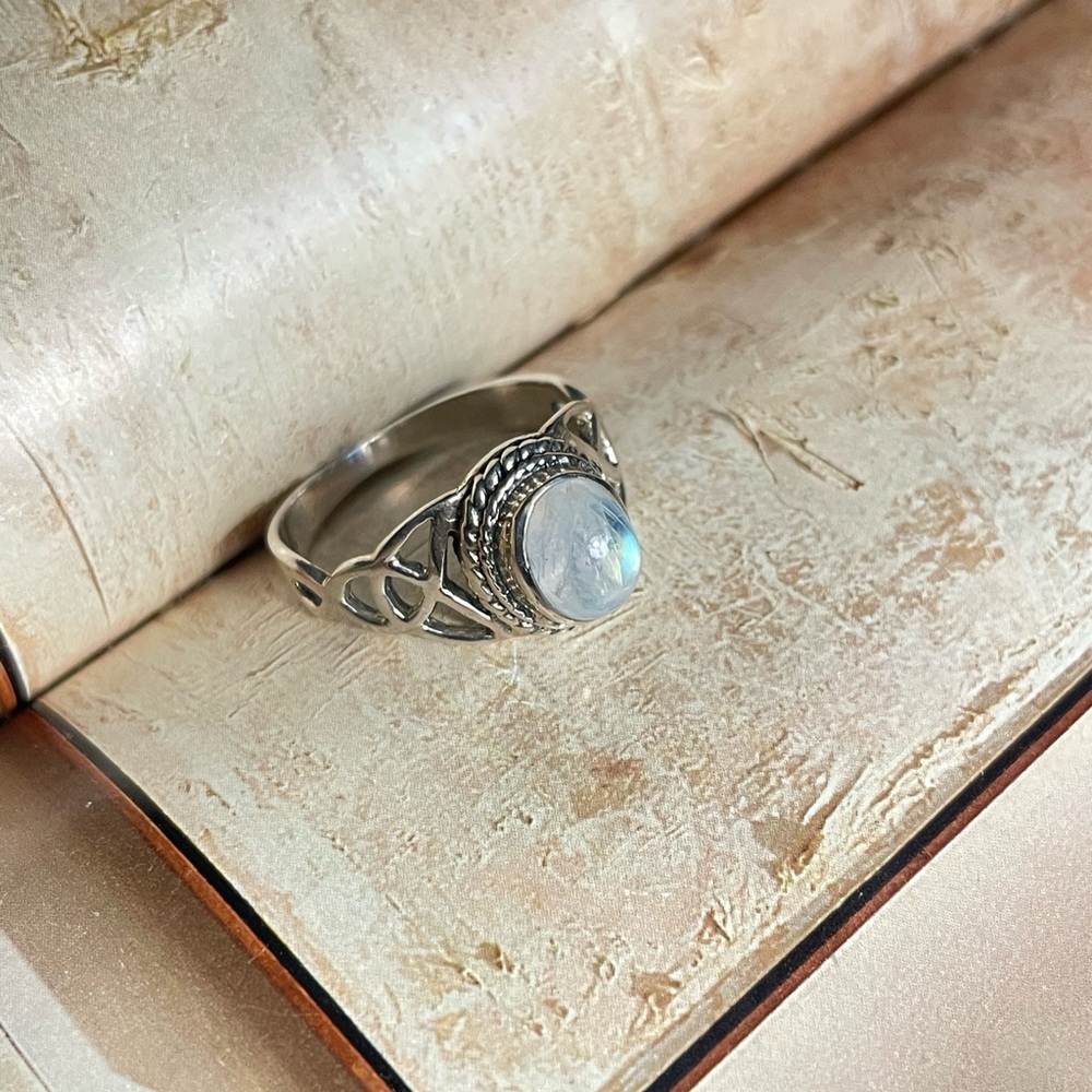 “BOHO” 925 Sterling silver Moonstone Ring Available in US: 7, 8, 9